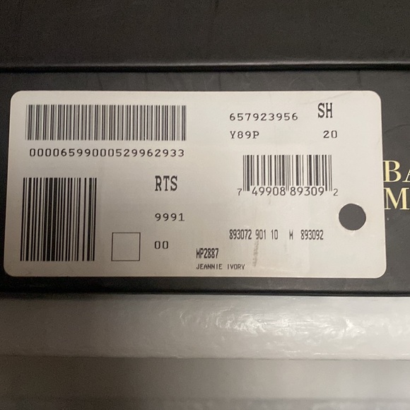 Badgley Mischka ivory Peep-Toe - Picture 7 of 7